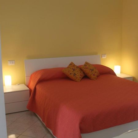 Camere Dieci Maggio- Beb Dory, Nemo, Guizzo Ponza Luaran gambar
