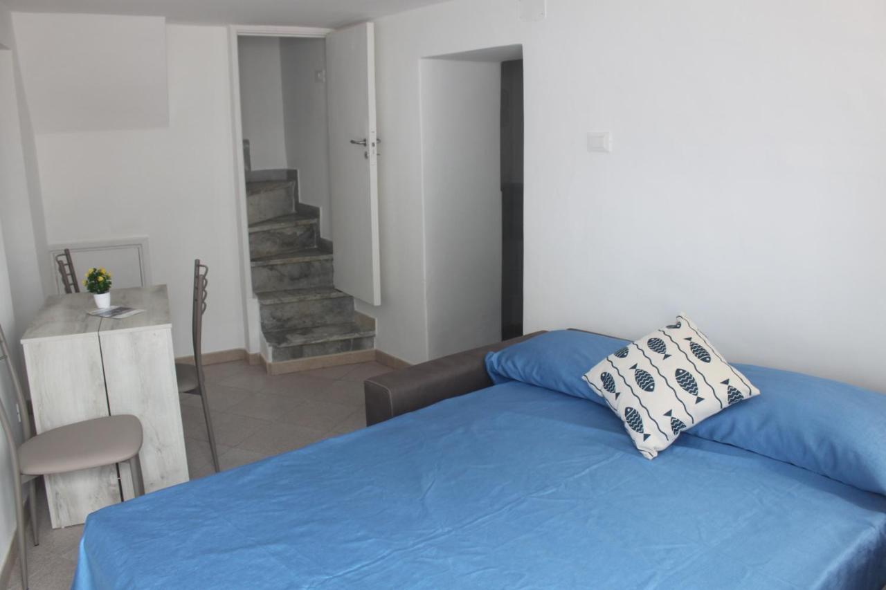 Camere Dieci Maggio- Beb Dory, Nemo, Guizzo Ponza Luaran gambar
