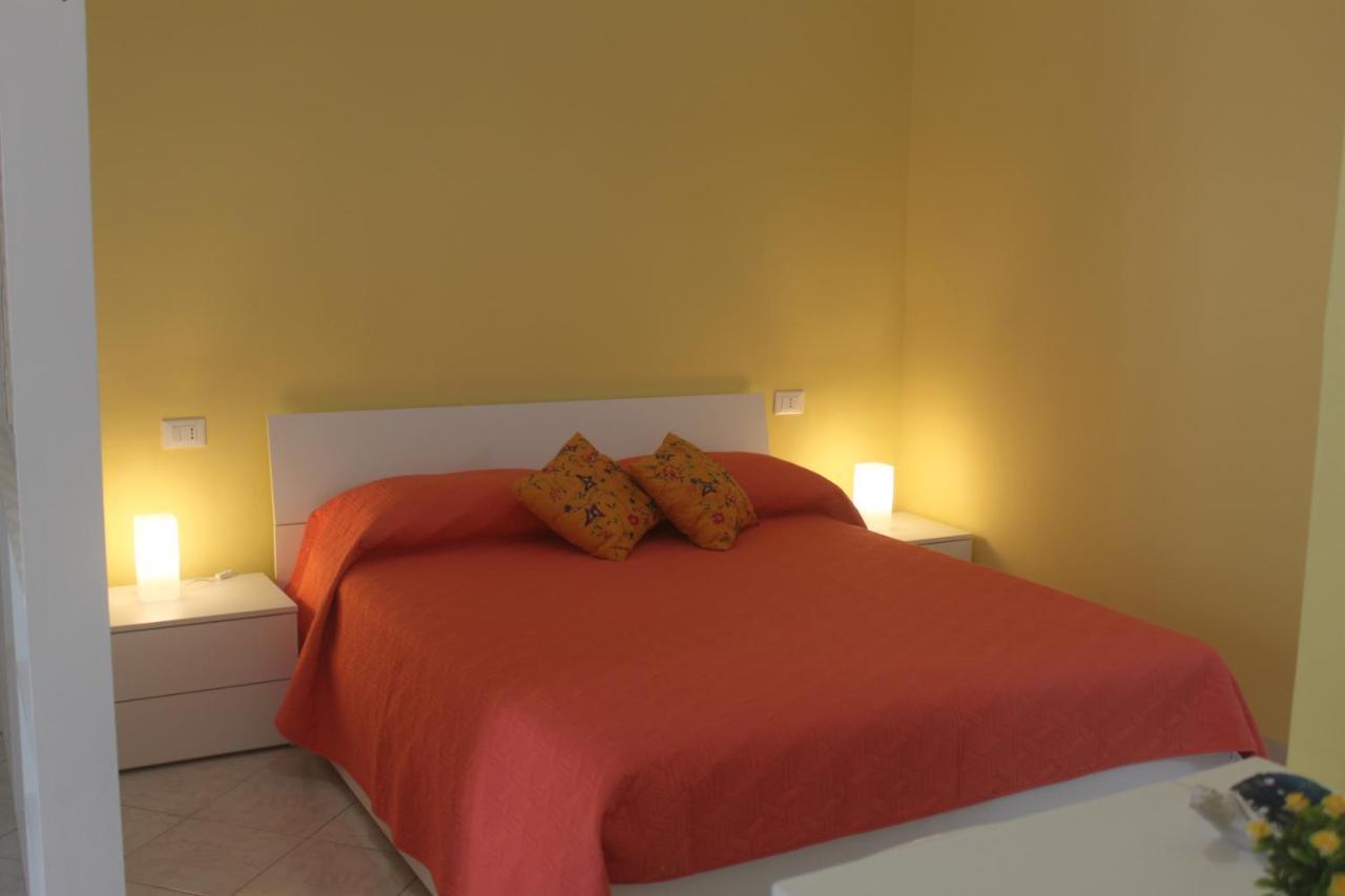 Camere Dieci Maggio- Beb Dory, Nemo, Guizzo Ponza Luaran gambar